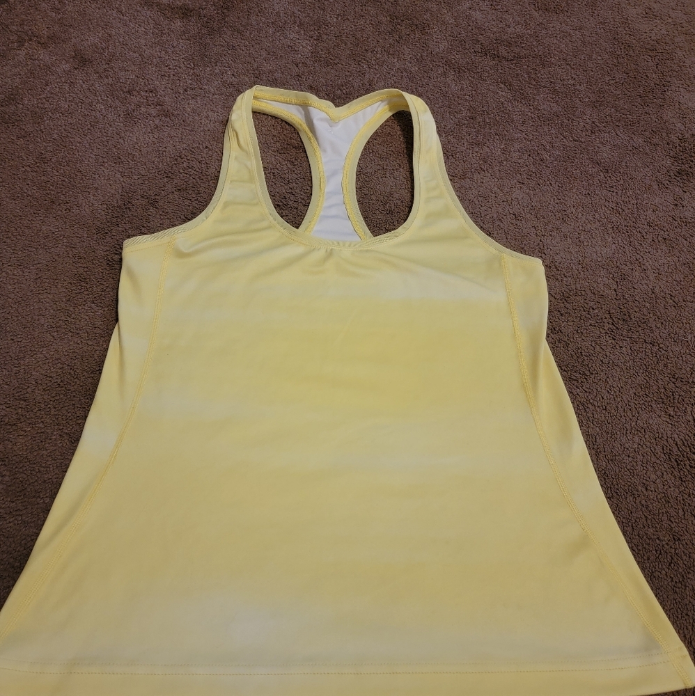 Stori Intro Tank